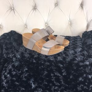 Leather wedge sandals